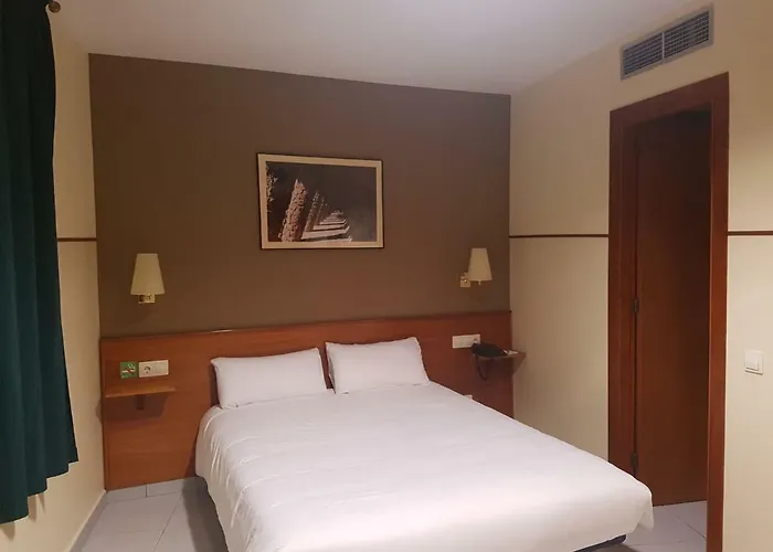 埃尔哈迪酒店 2* 巴塞罗那